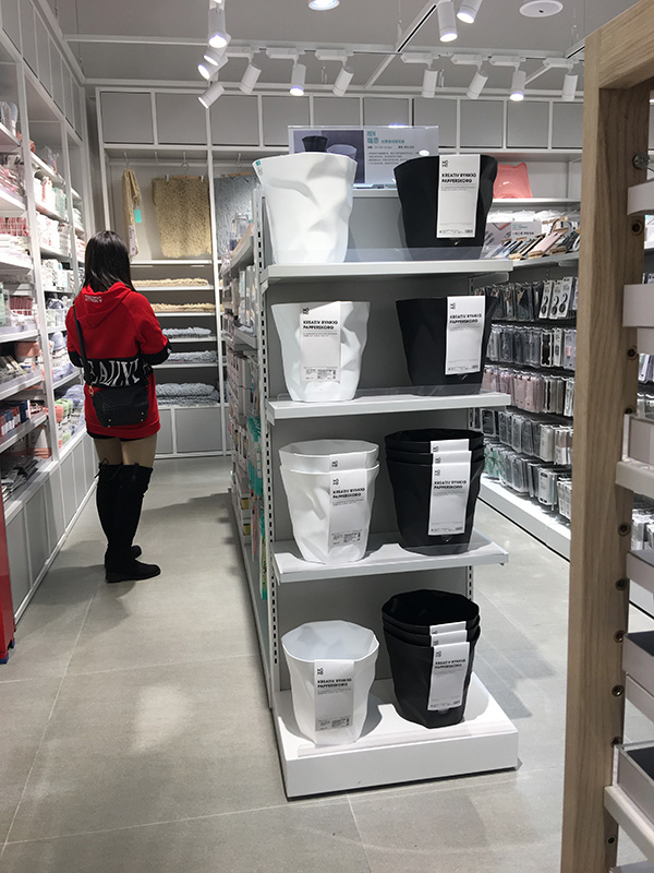 NOME貨架，精品店貨架，飾品店貨架