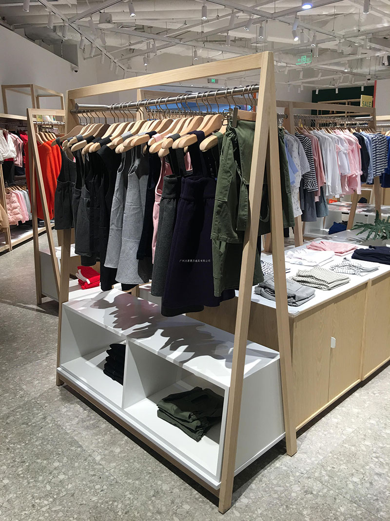小型服裝店貨架