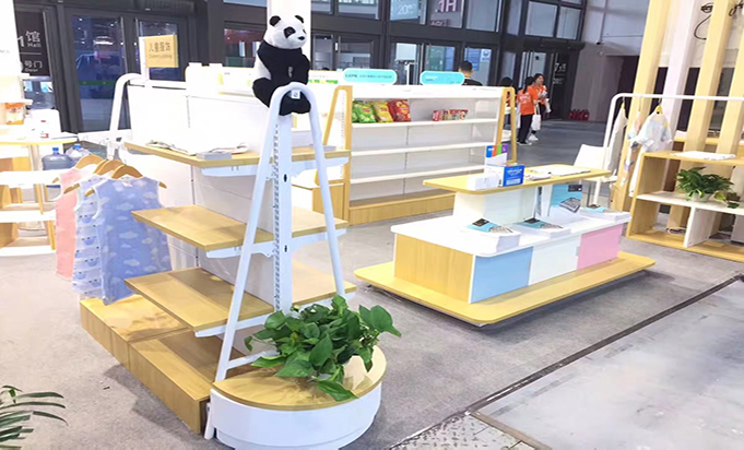 嬰童用品店貨架案例展示