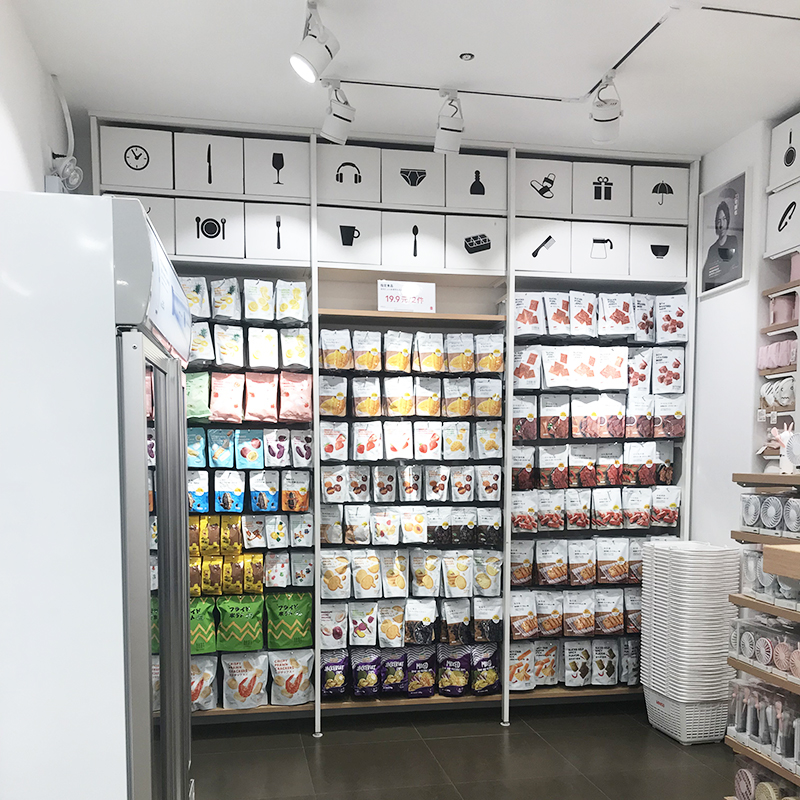 名創(chuàng)展示柜