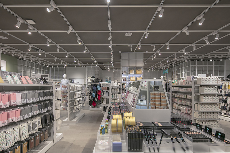 諾米北歐風格飾品店展廳效果圖灰白貨架