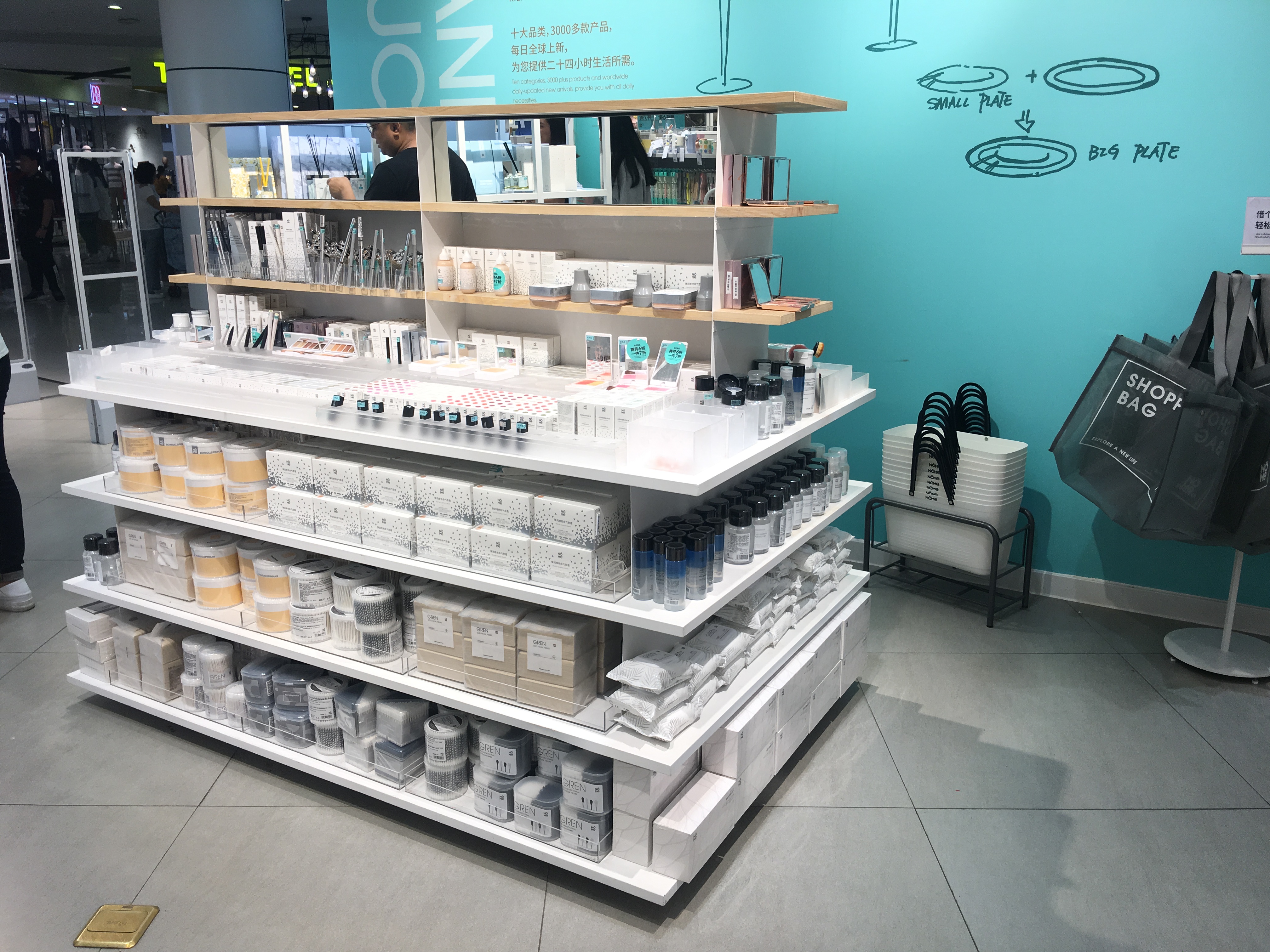 浙江2元店貨架,小商品貨架,精品貨架展示柜批發(fā)